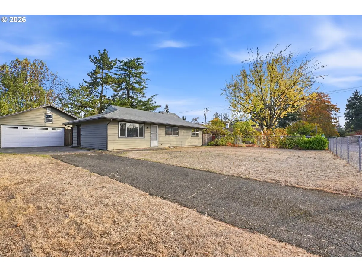 12731 NE Clackamas St, Portland, OR 97230 - #1