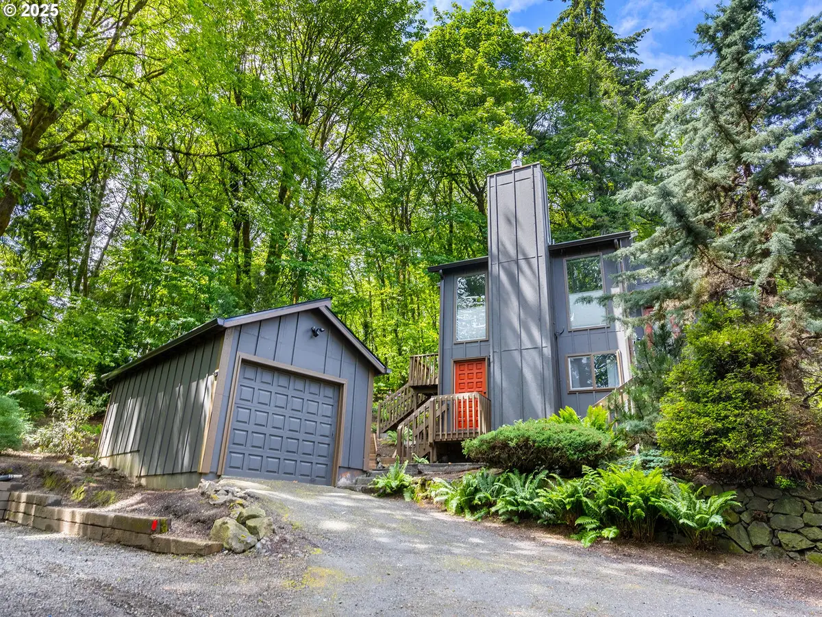 7705 S Fulton Park Pl, Portland, OR 97219 - Image #1