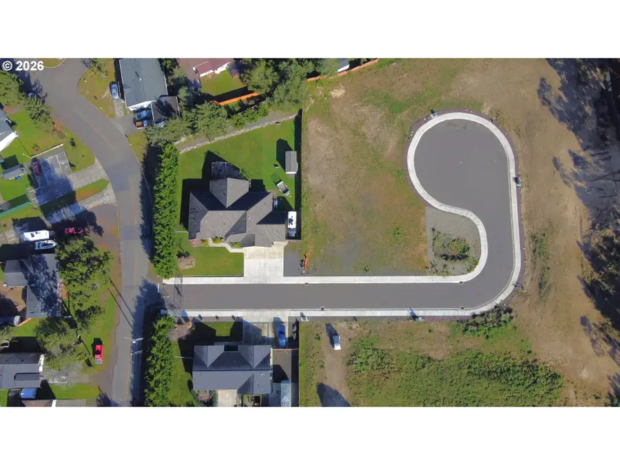 1020 Park Pl, Coos Bay, OR 97420 - #2