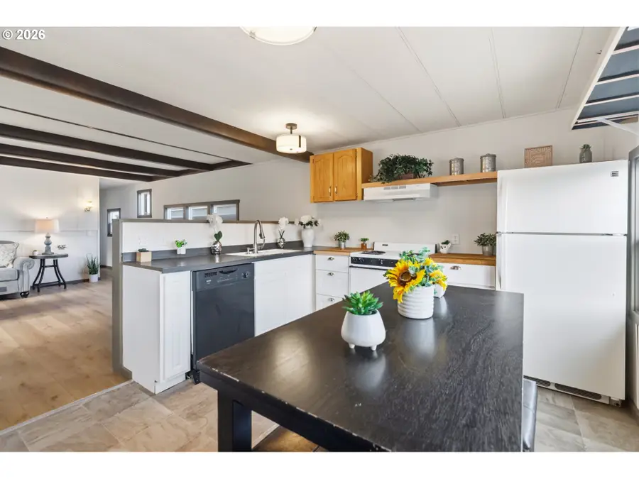 205 S 54th St #76, Springfield, OR 97478 - #3