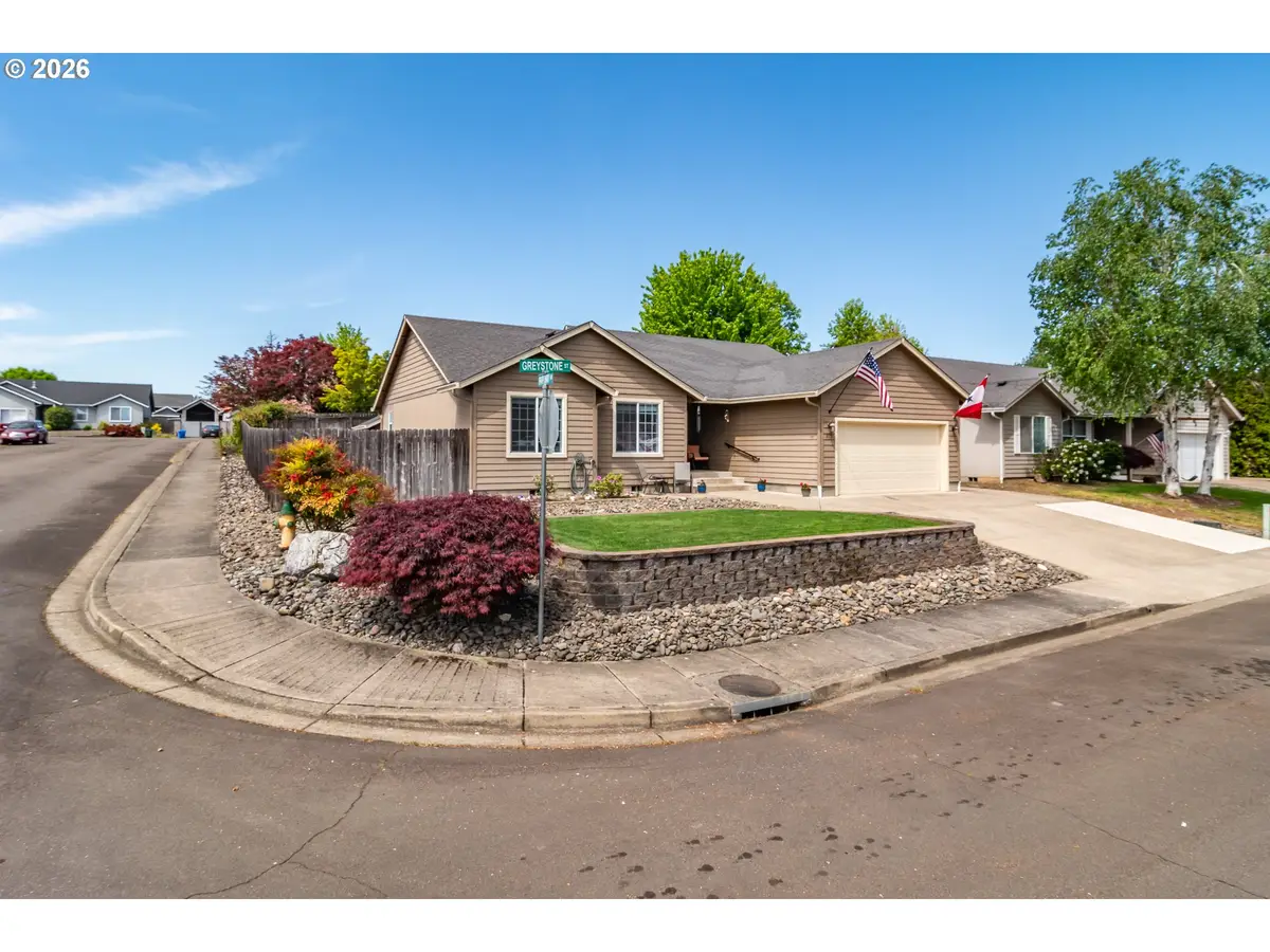 317 Greystone St, Sutherlin, OR 97479 - #1
