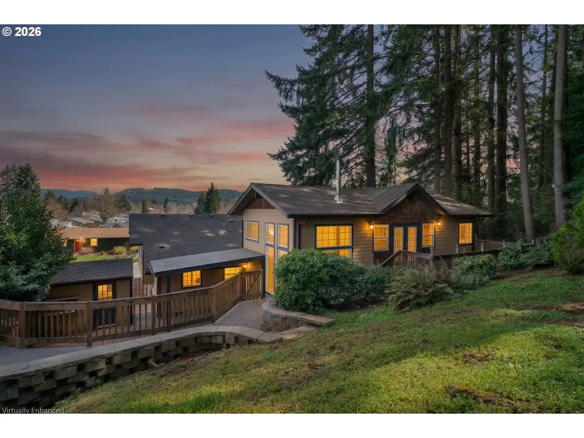 947 S R St, Cottage Grove, OR 97424 - #1