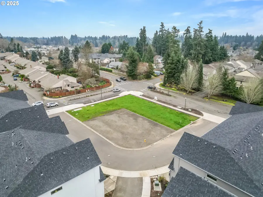 16948 SW 132nd Ter, King City, OR 97224 - Image #3