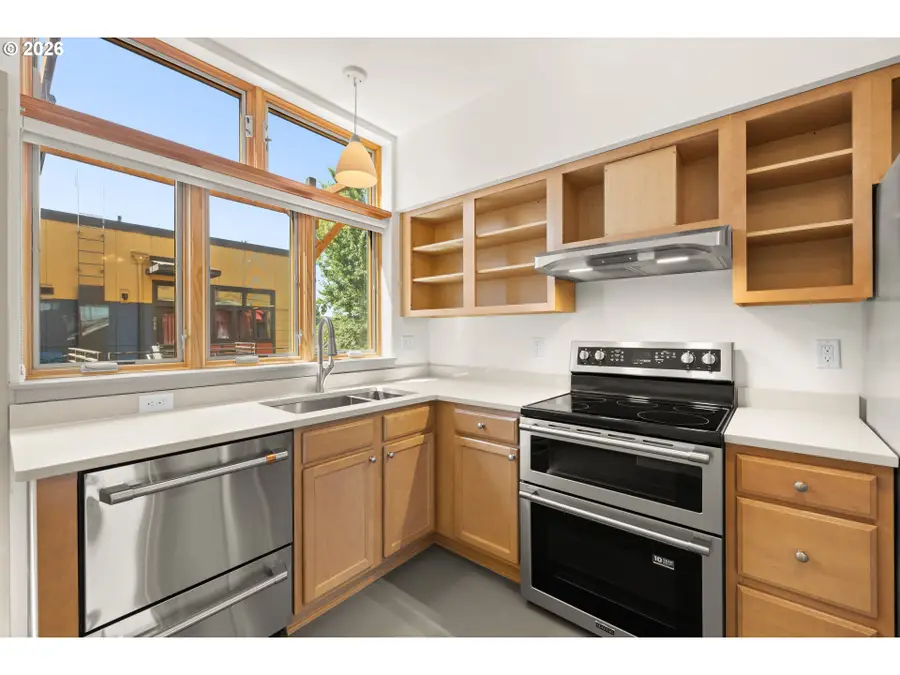 2525 N Killingsworth St #311, Portland, OR 97217 - #3
