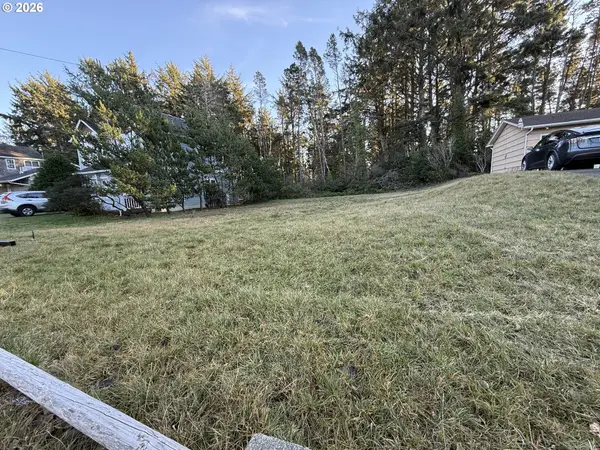 1314 232nd Ln #21, OceanPark, WA 98640