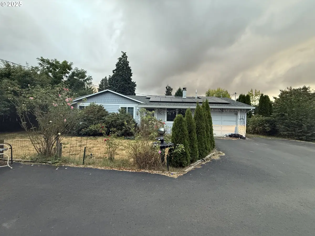 711 NW Connell Ave, Hillsboro, OR 97124 - Image #1