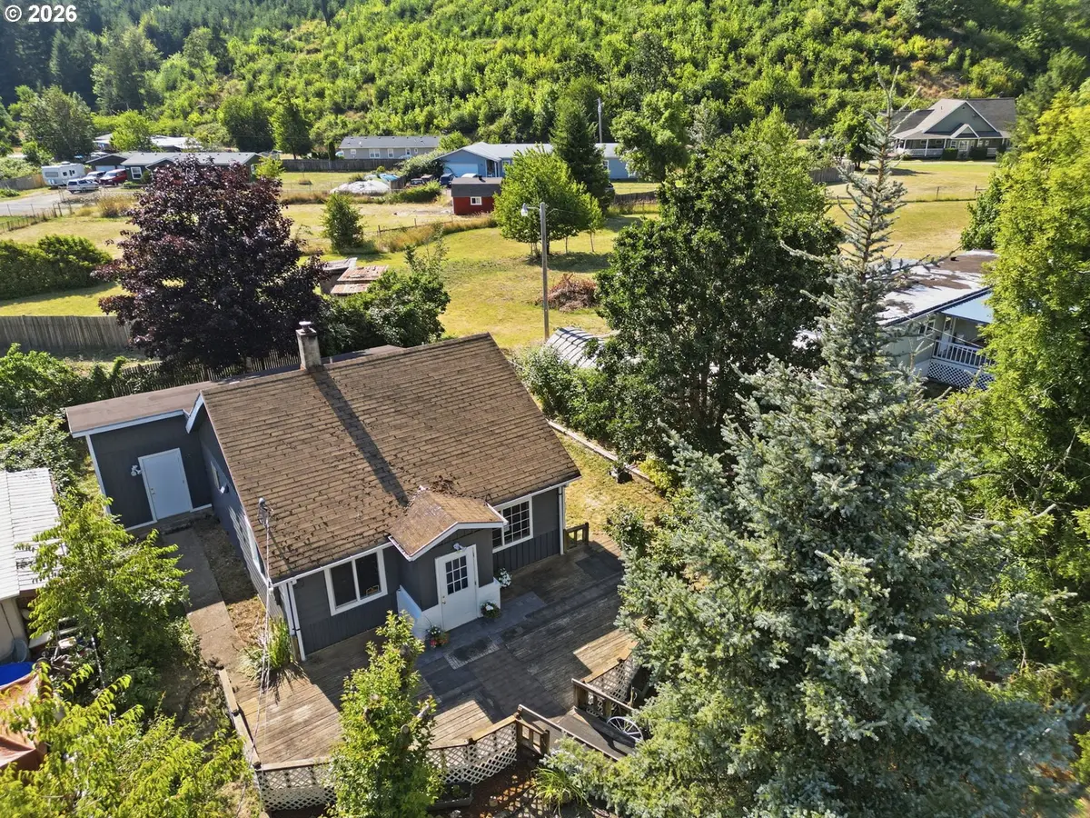 92278 Carson St, Marcola, OR 97454 - #1