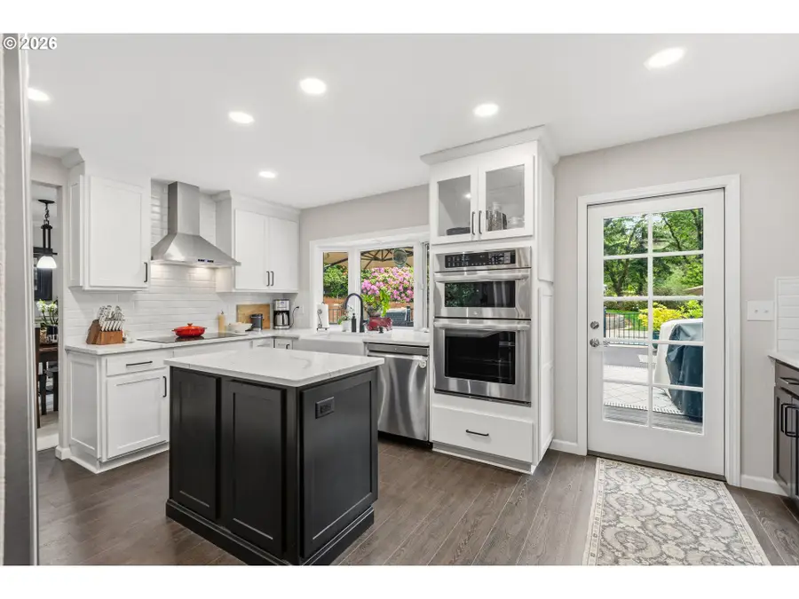 351 Champagne Ct, Roseburg, OR 97471 - #2