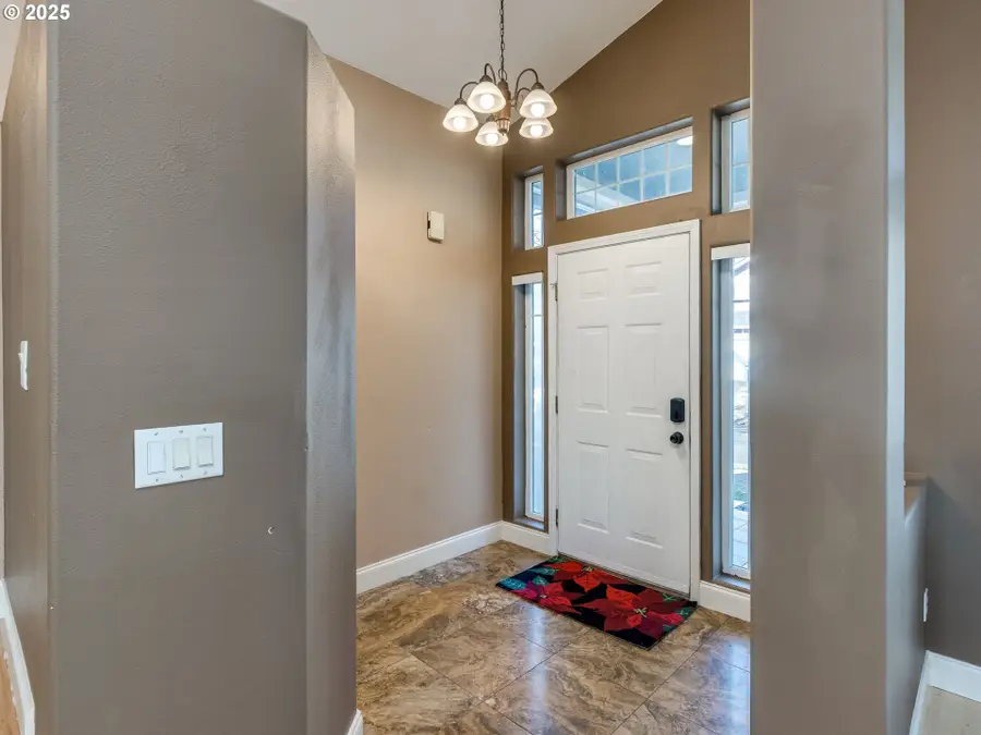 15446 SE Honeysuckle Way, Clackamas, OR 97015 - Image #2