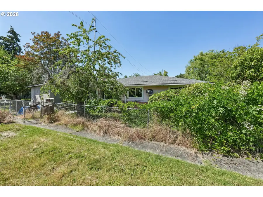 892 D St, Independence, OR 97351 - #2