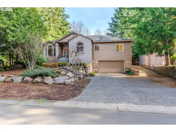 25484 E Bright Ave, Welches, OR 97067