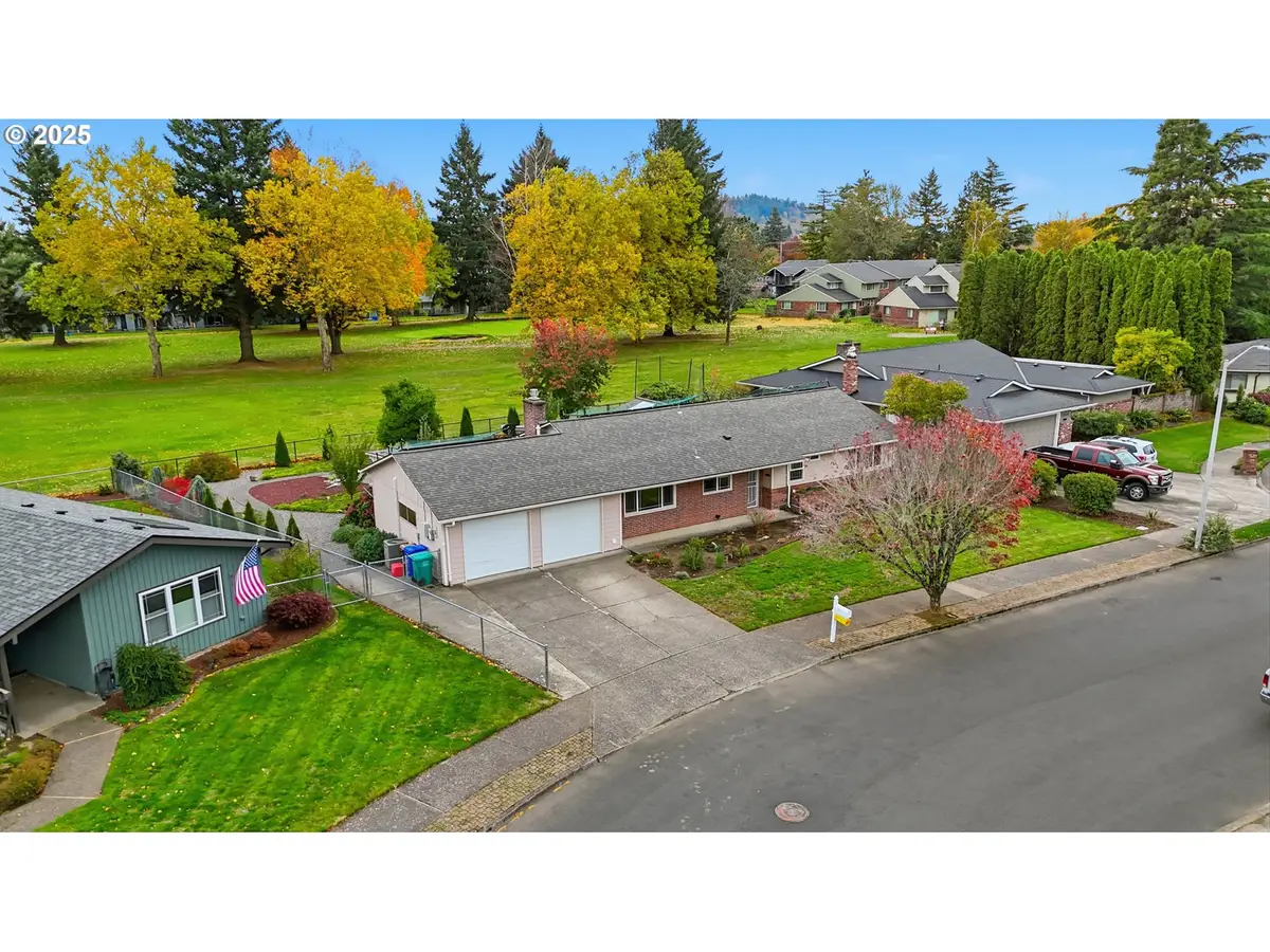 1920 NE View Ct, Gresham, OR 97030 - Image #1