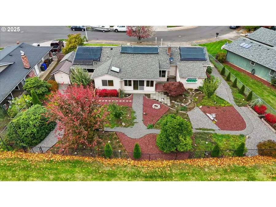 1920 NE View Ct, Gresham, OR 97030 - Image #3