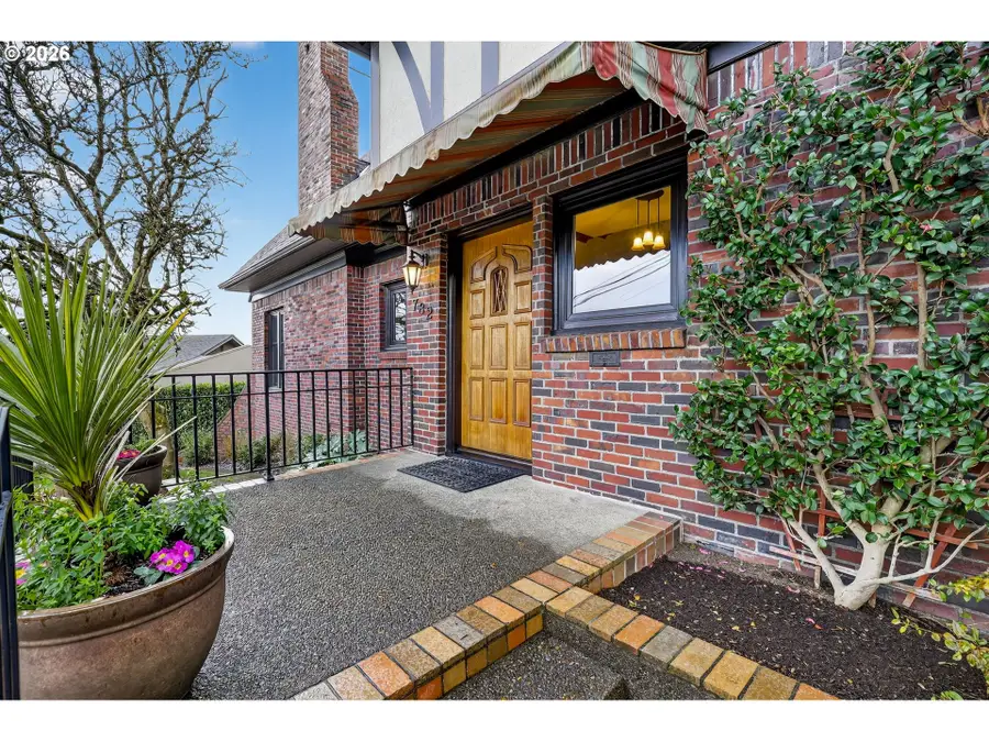 782 NW Powhatan Ter, Portland, OR 97210 - #2