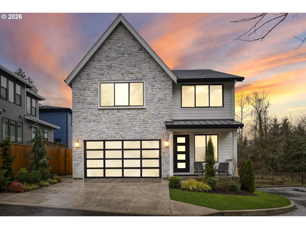 9261 SW Mackayla Pl, Portland, OR 97223 - Image #1