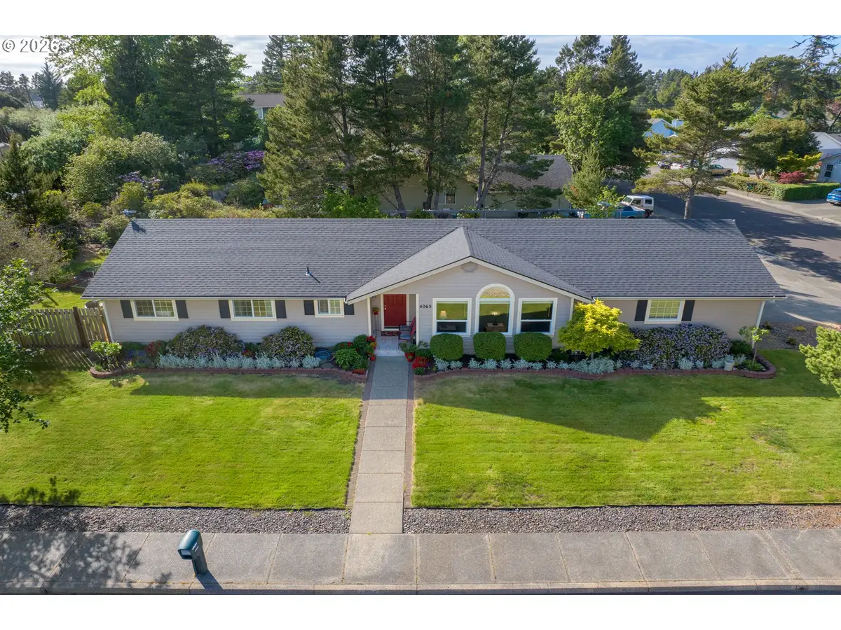 4065 Munsel Creek Dr, Florence, OR 97439 - #1