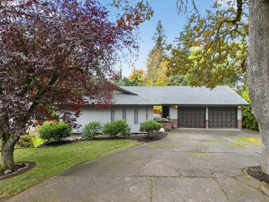 15565 SE Wildwoods Ct, Milwaukie, OR 97267 - Image #2