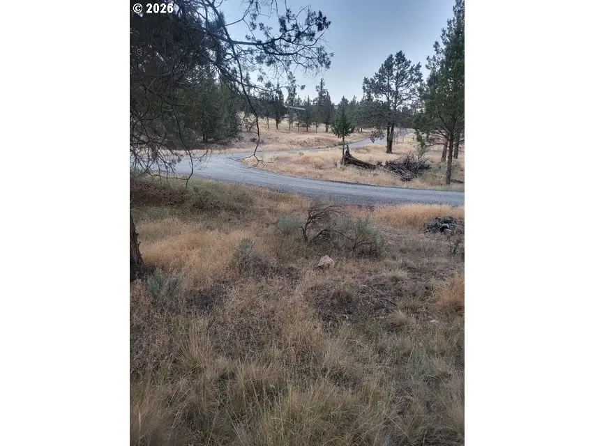 5834 NW Combs St, Prineville, OR 97754 - #1
