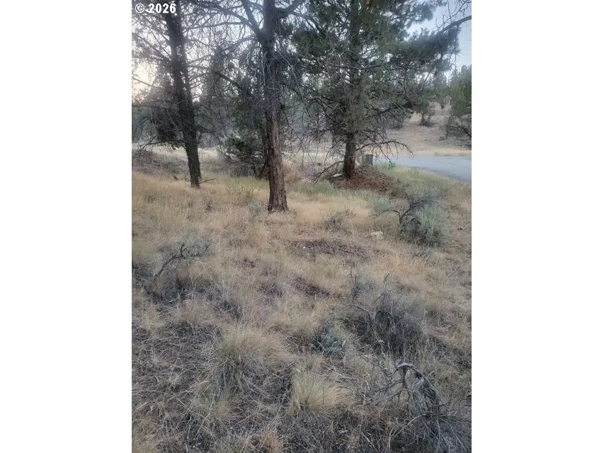 5834 NW Combs St, Prineville, OR 97754 - #3