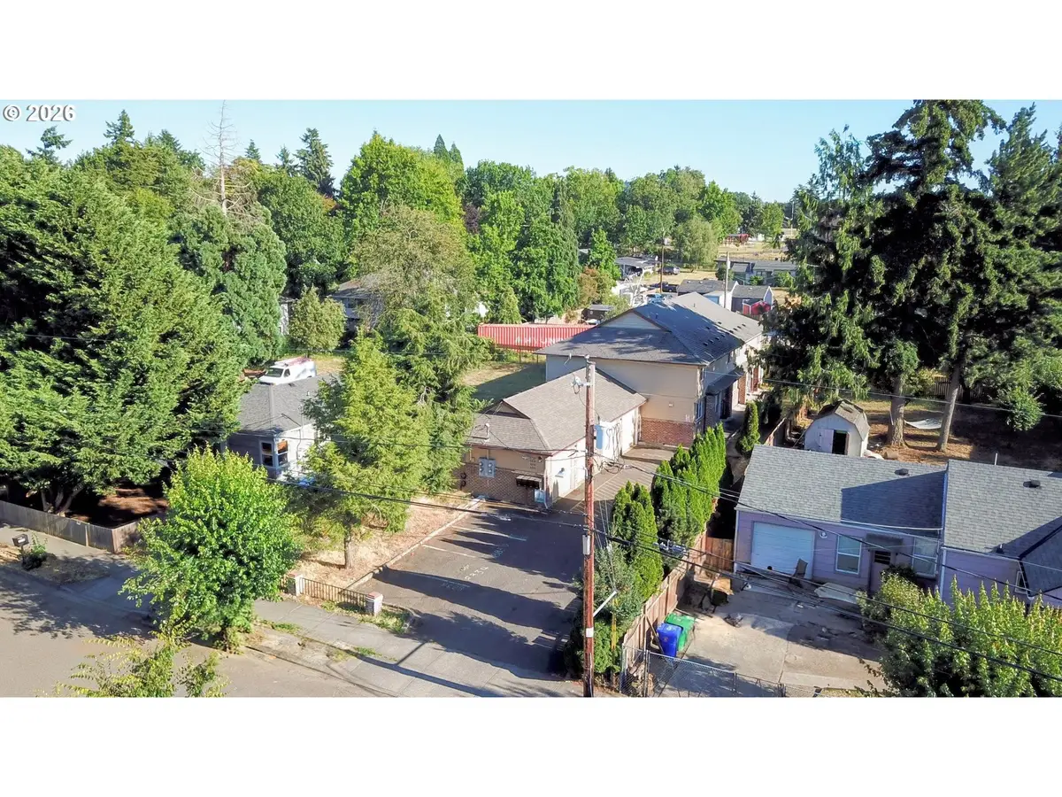 8826 SE Lafayette St, Portland, OR 97266 - #1