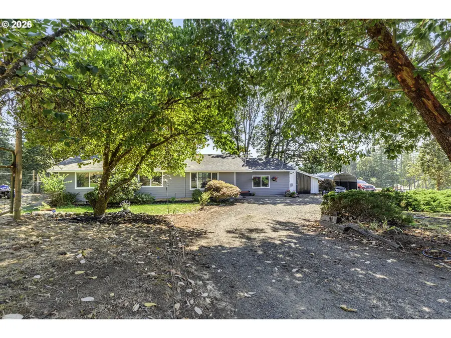 9326 SW Summit Ave, Gaston, OR 97119 - #2