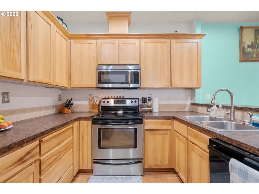 5797 SE 18th Ct, Gresham, OR 97080 - #3