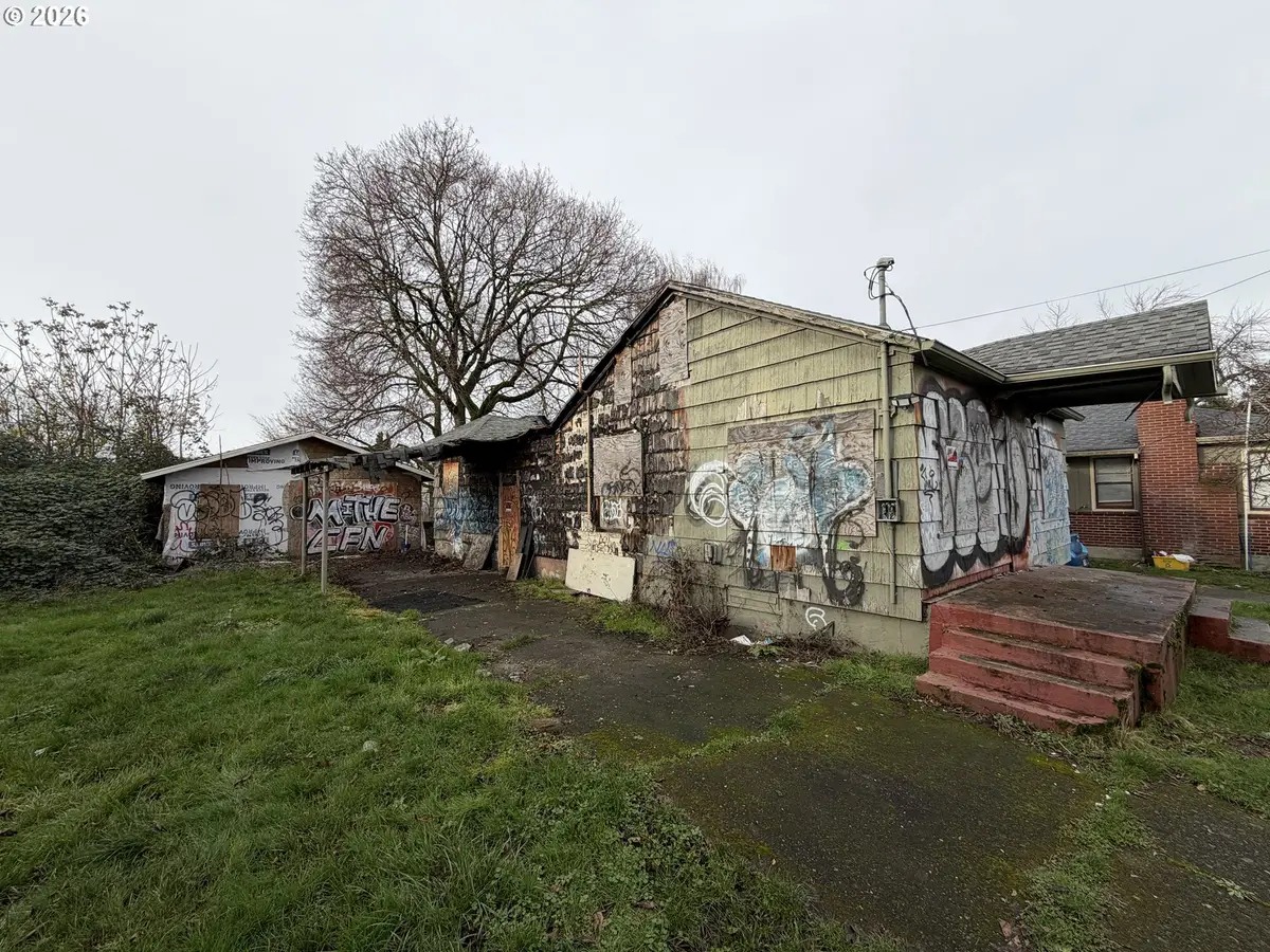 4611 N Minnesota Ave, Portland, OR 97217 - Image #1