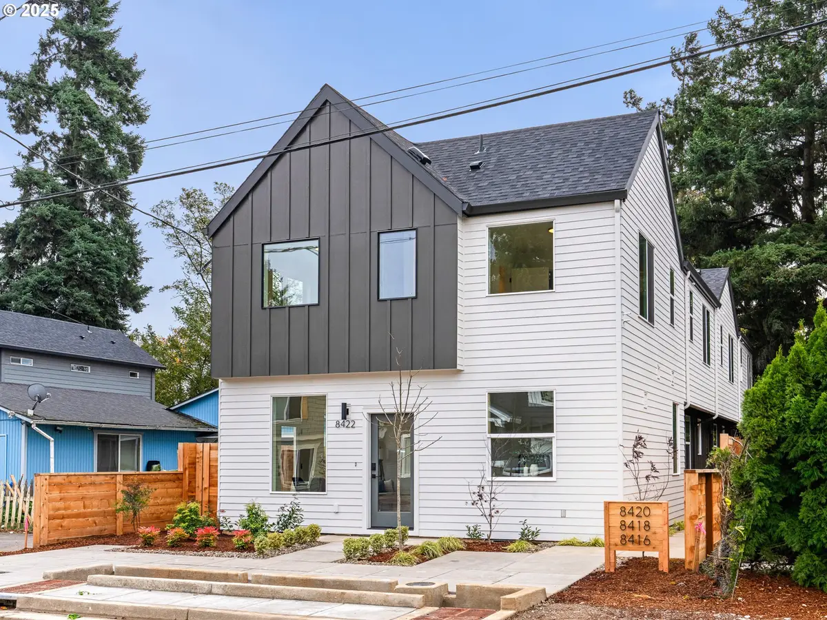 8418 SE Clay St, Portland, OR 97216 - Image #1