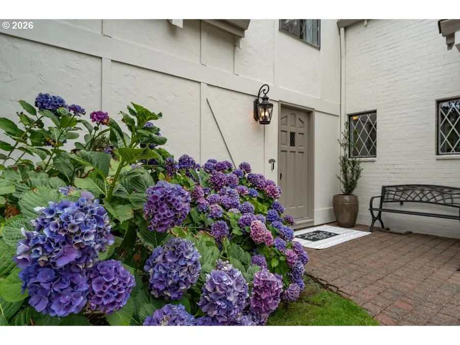 17965 Lake Haven Dr, Lake Oswego, OR 97035 - #2