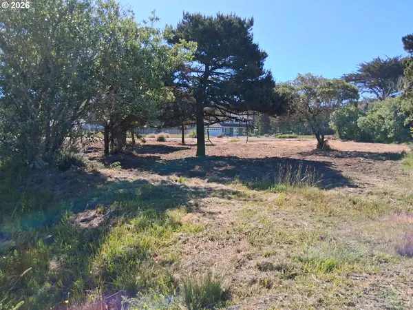 00200 Beach Loop Rd, Bandon, OR 97411