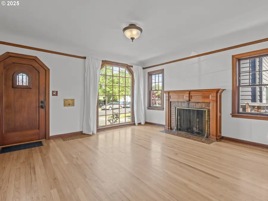 3310 NE 70th Ave, Portland, OR 97213 - Image #3