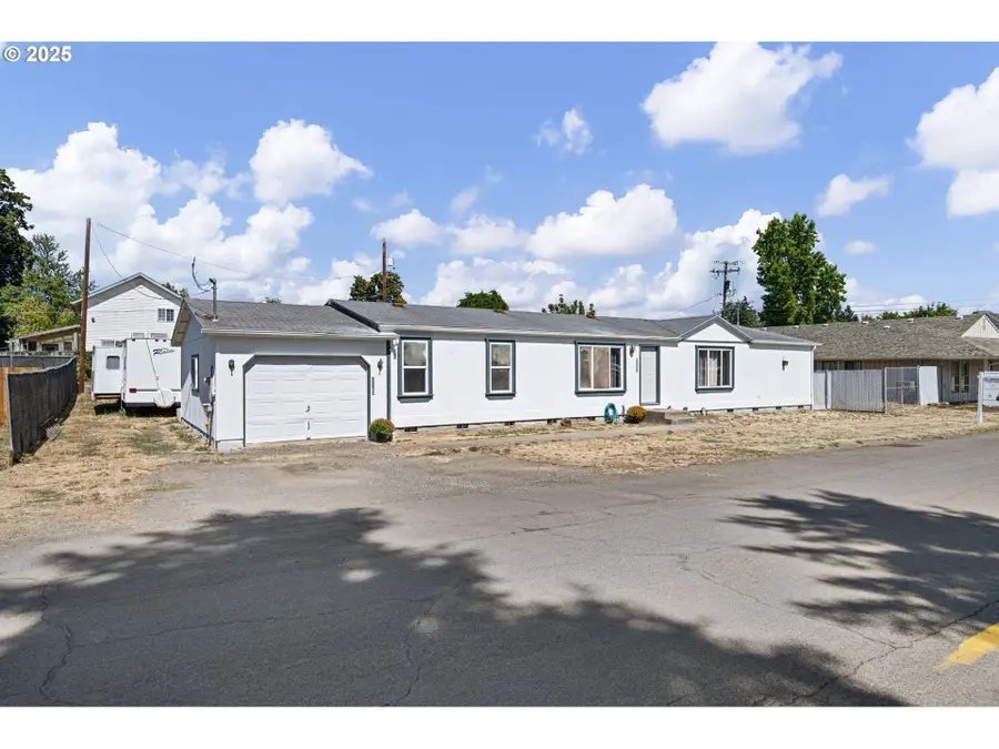 25017 Dunham Ave, Veneta, OR 97487 - Image #2