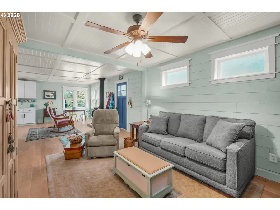 55314 Rosa Rd, Bandon, OR 97411 - #2