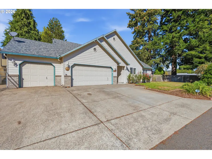 18260 SE River Rd, Milwaukie, OR 97267 - #2
