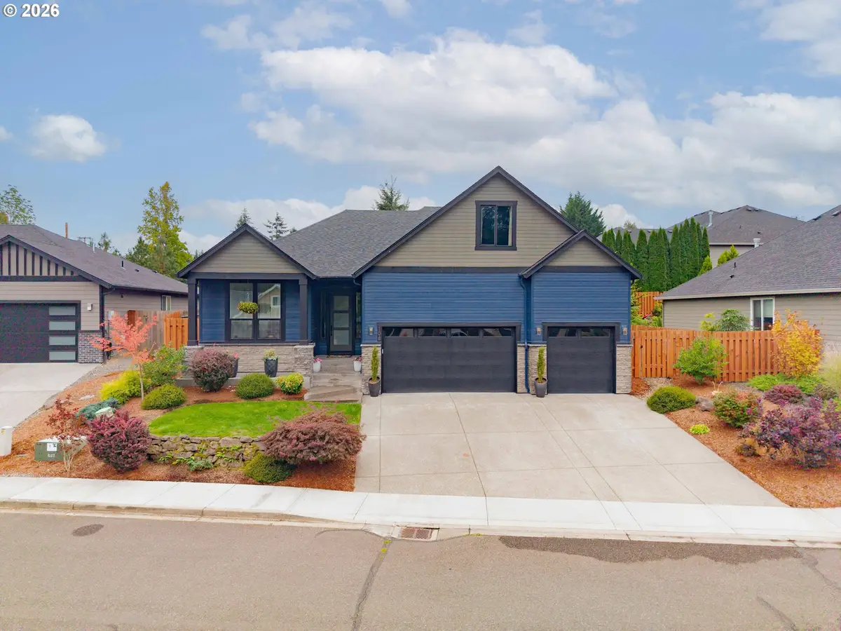 108 W 16th St, La Center, WA 98629 - #1