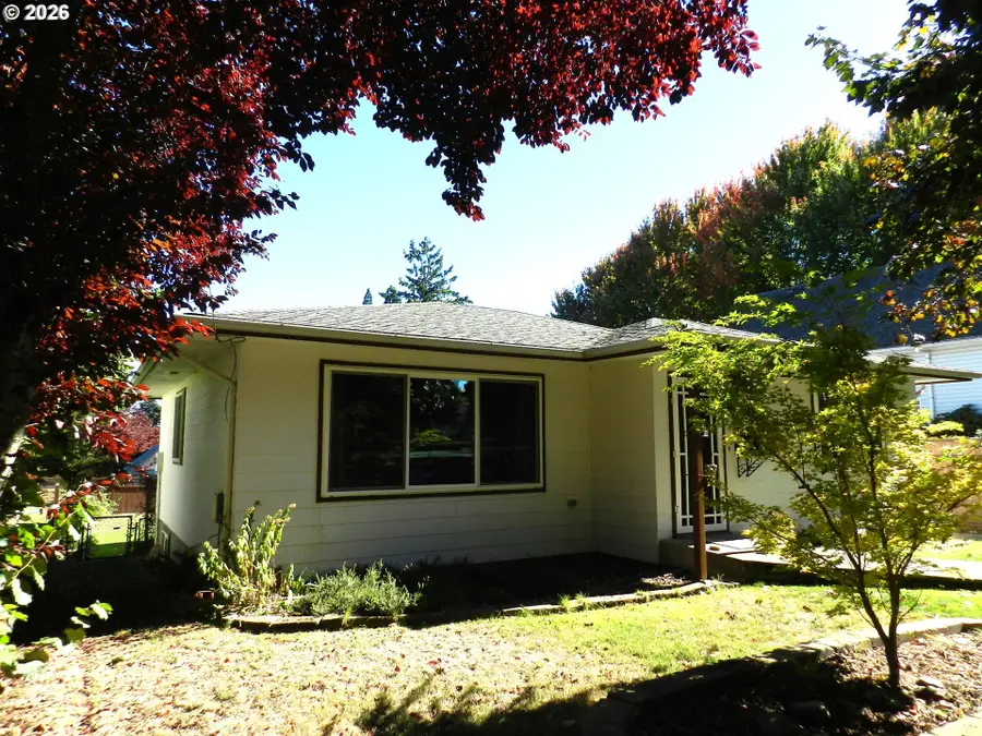 1715 Elm St, Forest Grove, OR 97116 - #3