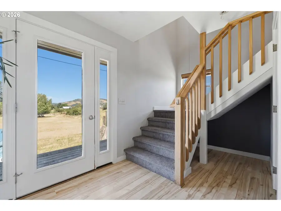 2850 Cottage Ln, Hood River, OR 97031 - #3