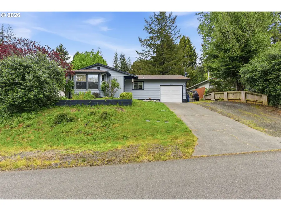 192 N Woodridge Rd, Coquille, OR 97423 - #2
