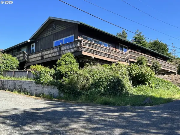 63655 Ahill Rd, CoosBay, OR 97420
