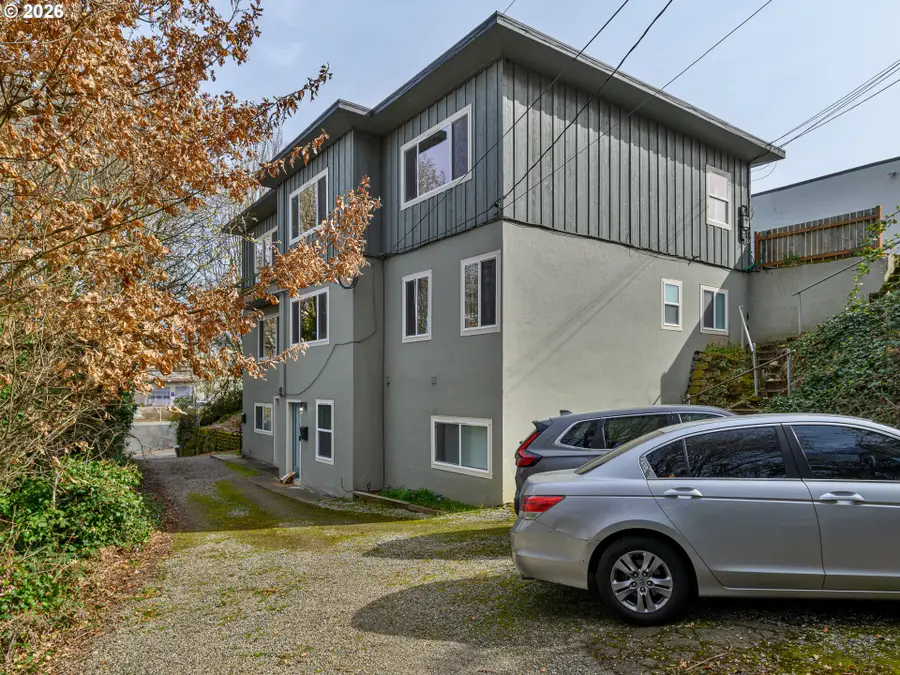 3204 SW 10th Ave, Portland, OR 97239 - #2