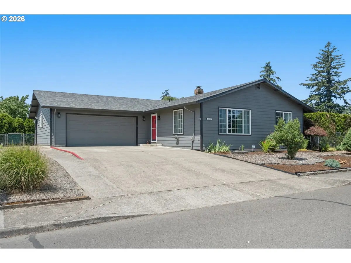 1517 N Locust St, Canby, OR 97013 - #1