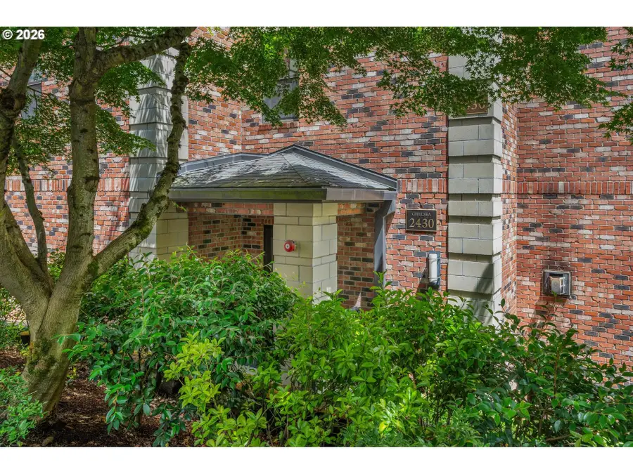 2430 NW Westover Rd #201, Portland, OR 97210 - #3