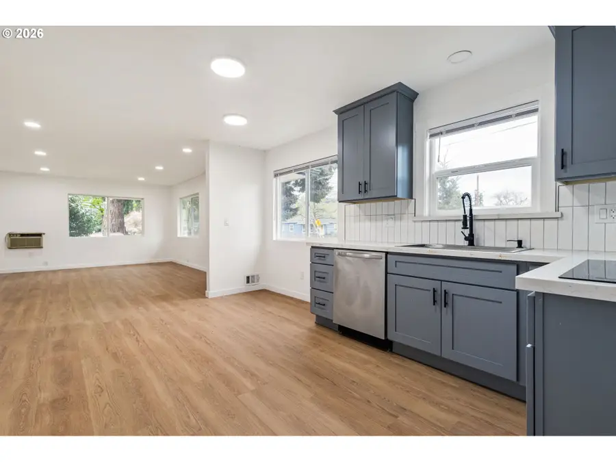 8625 SE Knapp St, Portland, OR 97266 - #3