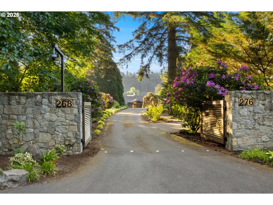 268 SW Forest Cove Rd, Northwest Clackamas, OR 97068 - #2