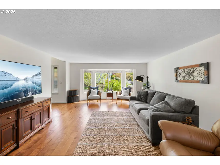 13270 Princeton Ct, Lake Oswego, OR 97035 - #3