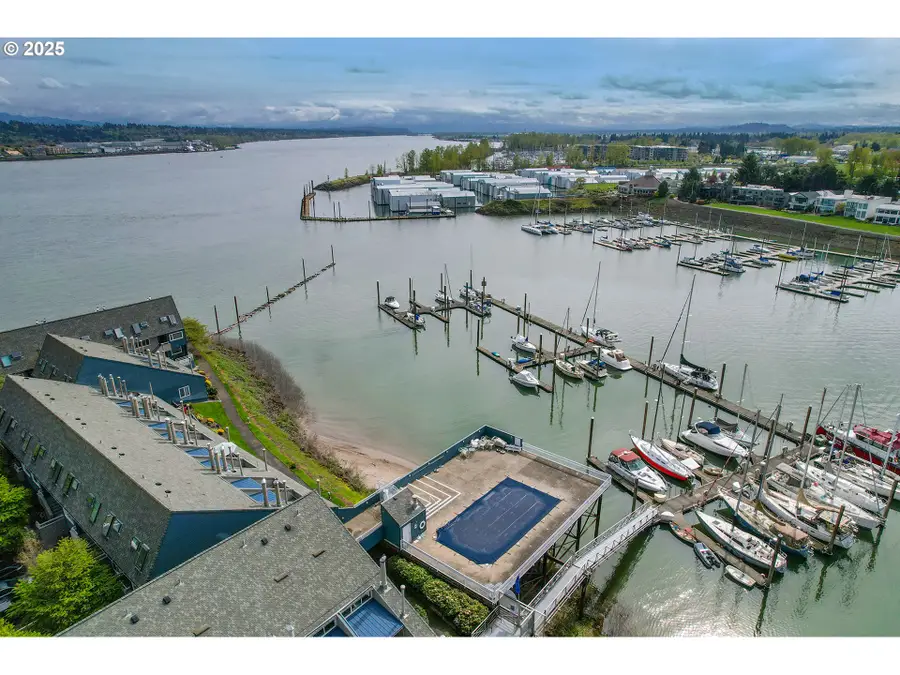 198 N Hayden Bay Dr, Portland, OR 97217 - Image #3