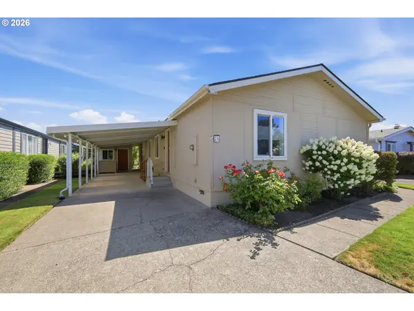 3355 N Delta Hwy #26, Eugene, OR 97408