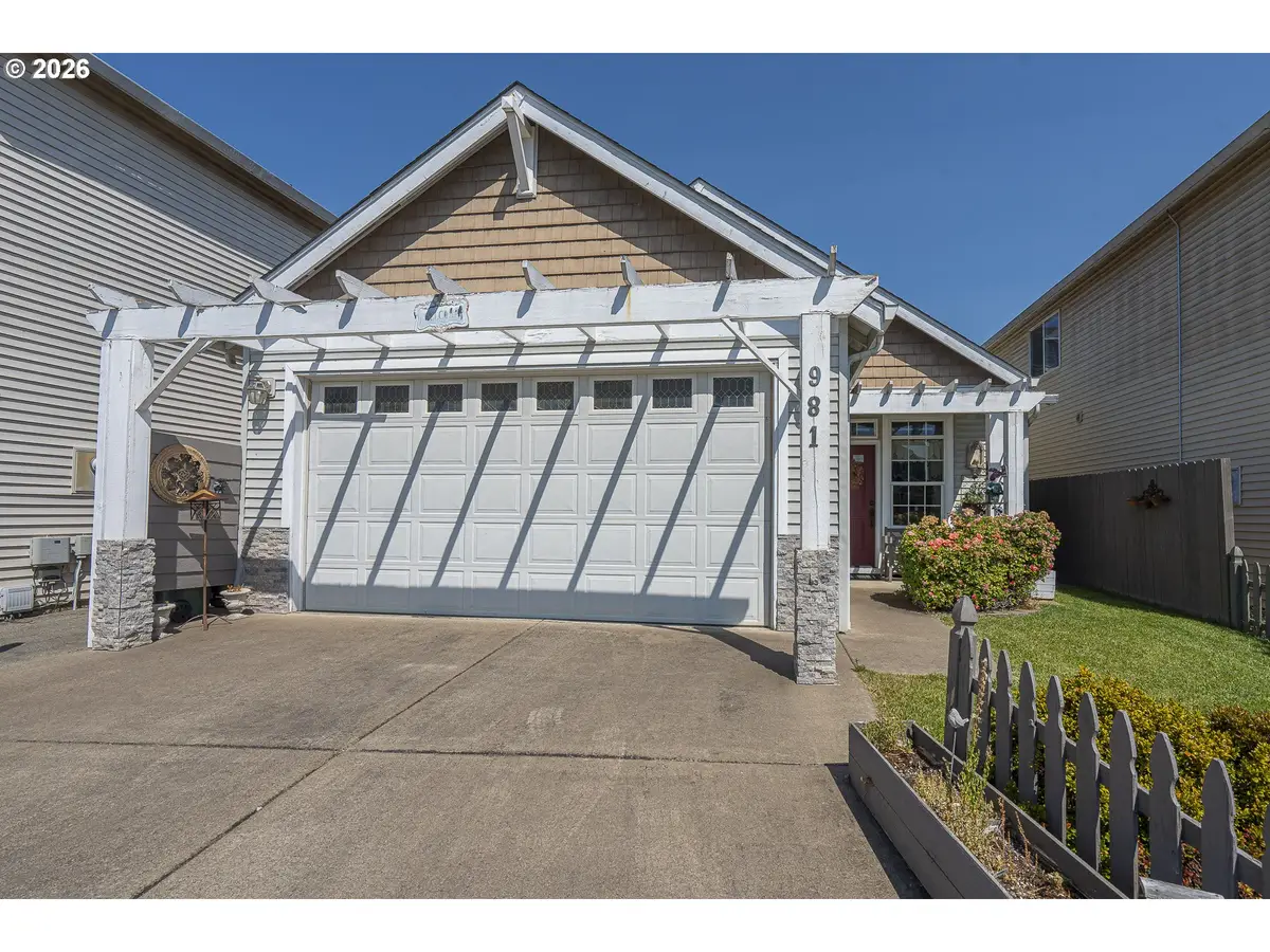 981 Wild Rose Ct, Independence, OR 97351 - #1