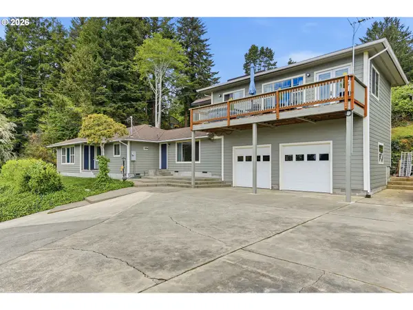 1270 S 12th St, CoosBay, OR 97420