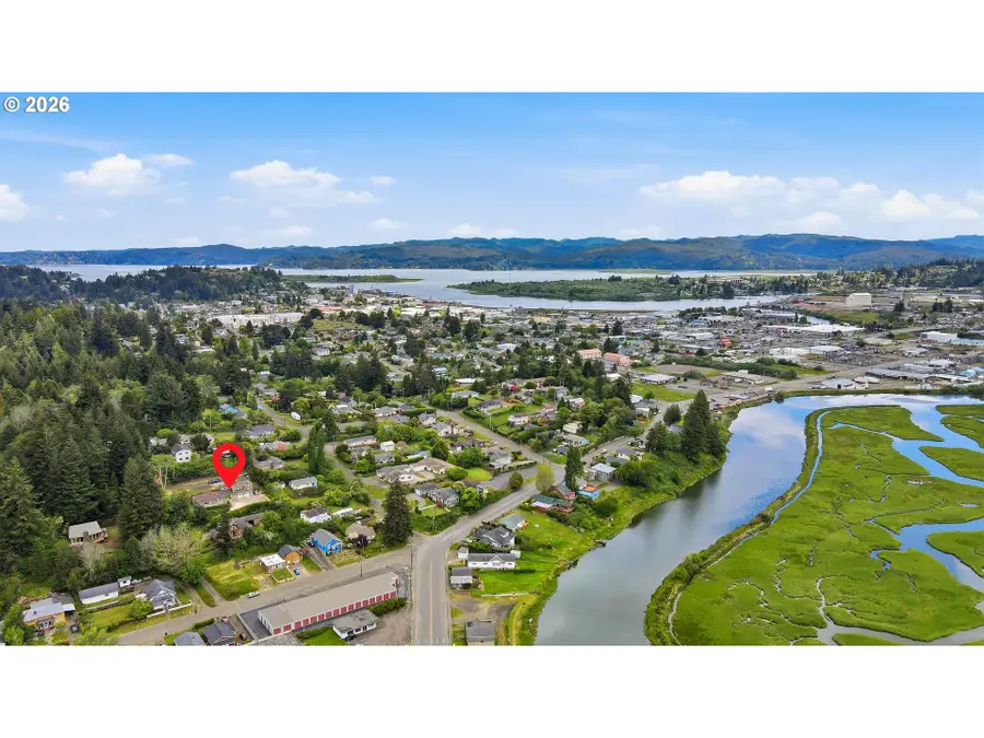 1270 S 12th St, Coos Bay, OR 97420 - #2